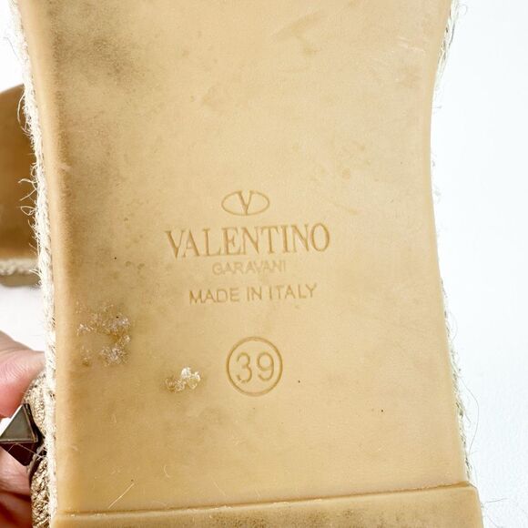 VALENTINO Gold Rockstud Espadrille Size 39 Flat Buckle Double Wrap Ankle Strap - Picture 9 of 11